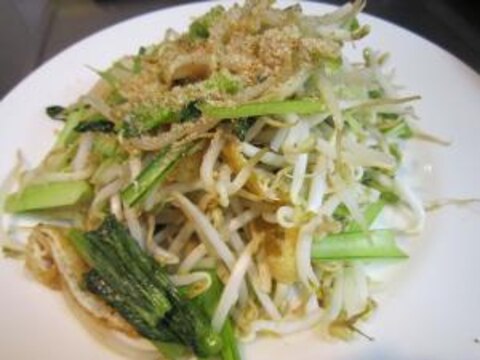 もやしと小松菜の炒め物